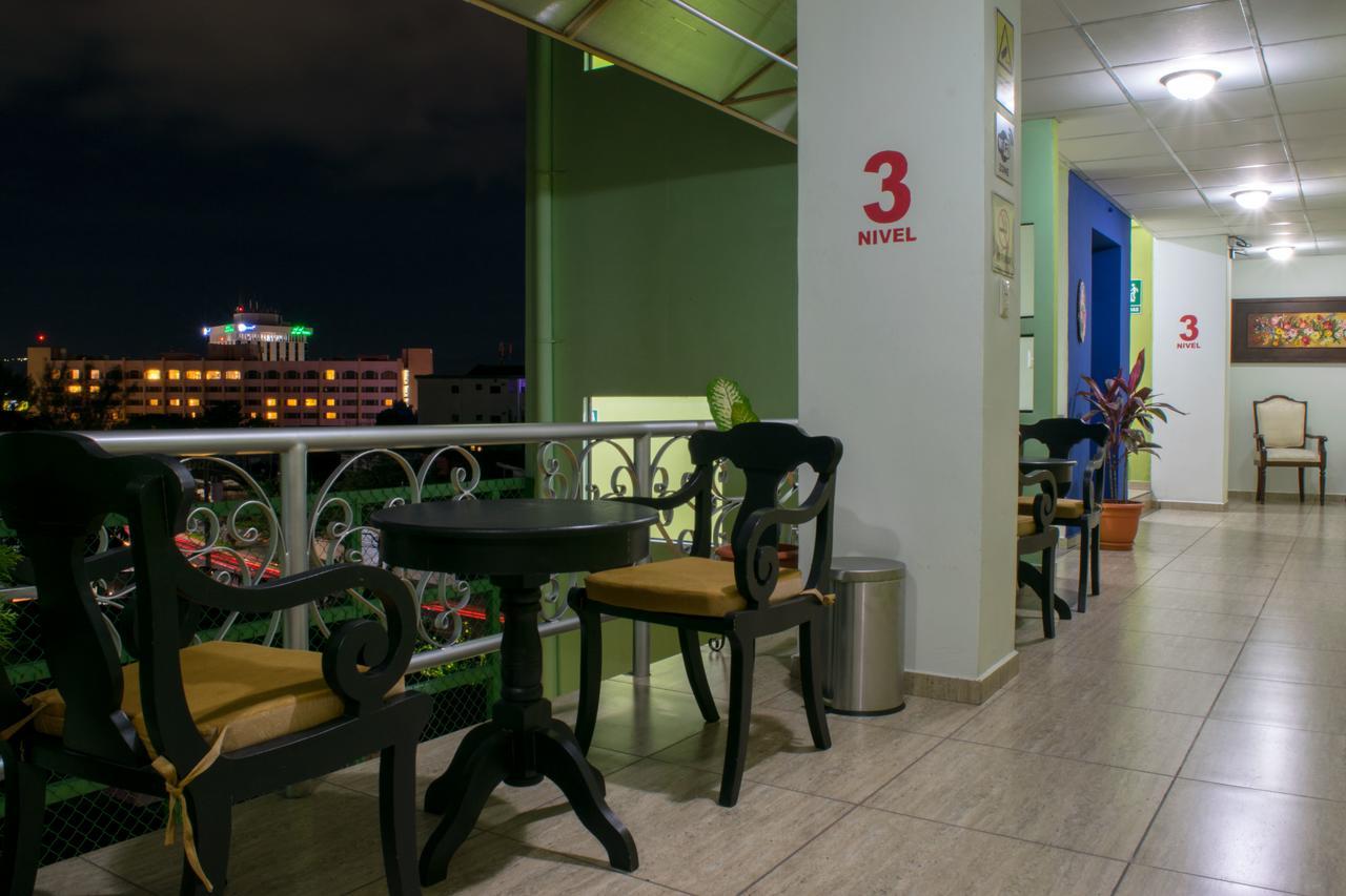 Hostal De Asturias 圣萨尔瓦多 外观 照片